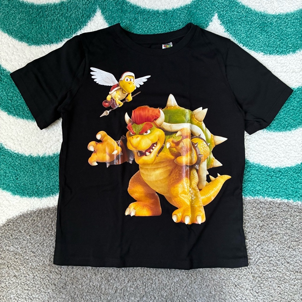 H&M Super Mario Bros. Bowser Short Sleeve Tee (Black) Size 6X/7